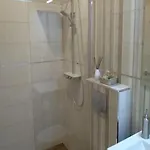 A Διαμέρισμα *